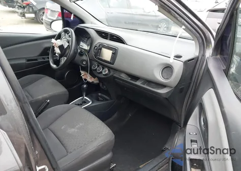 2017 Toyota Yaris Le z USA, uszkodzony, nr VIN VNKKTUD38HA074405